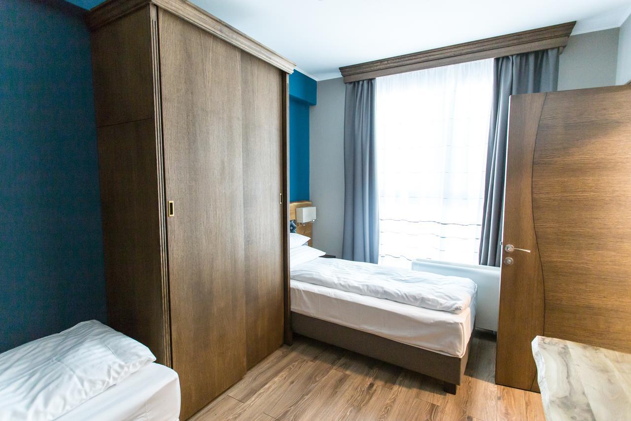 Panorama Boutique Hotel Сфынту-Георге Экстерьер фото