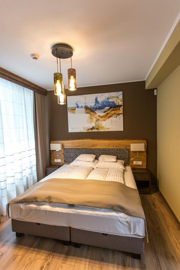 Panorama Boutique Hotel Сфынту-Георге Экстерьер фото