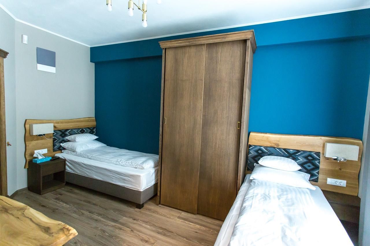 Panorama Boutique Hotel Сфынту-Георге Экстерьер фото