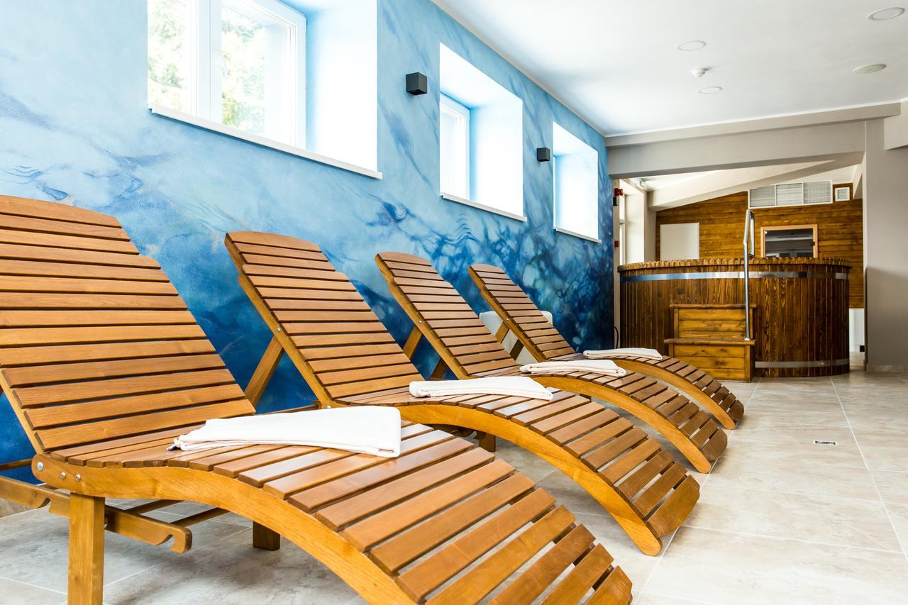 Panorama Boutique Hotel Сфынту-Георге Экстерьер фото